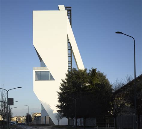 lotto di costruzione fondazione prada|fondazione prada torre.